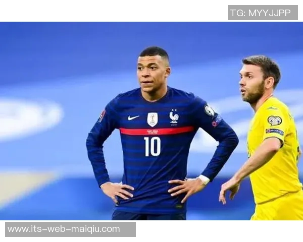 十大足球明星意外走光瞬间曝光引发热议与关注